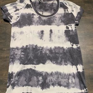 Lululemon short sleeve